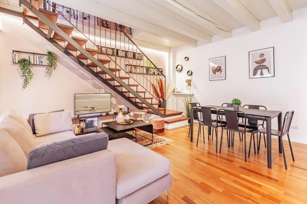 Elegante Loft Su 2 Piani A 5 Minuti Da San Siro Daire Milano Dış mekan fotoğraf