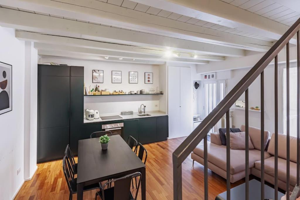 Elegante Loft Su 2 Piani A 5 Minuti Da San Siro Daire Milano Dış mekan fotoğraf